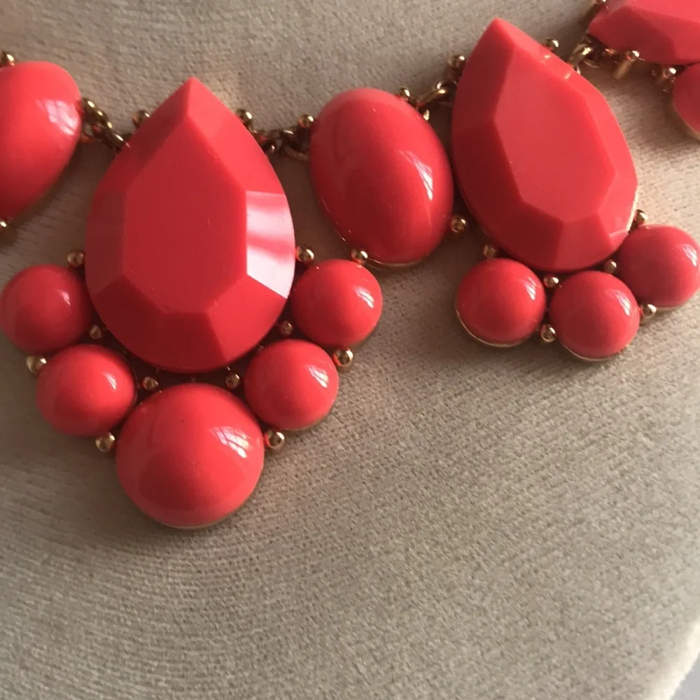Kate Spade ♠️ Day Tripper Statement Necklace - Picture 3 of 5